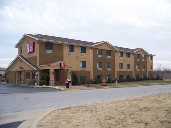 Super 8 By Wyndham Joplin Hotel Exterior photo