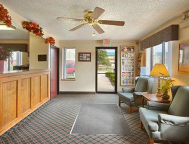 Super 8 By Wyndham Joplin Hotel Interior photo